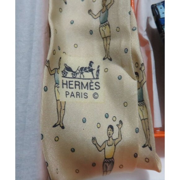 Hermes Accessories - SOLD Hermès Paris Vintage The Juggler Printed Italian Silk Tie Twilly Cream